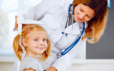 &Alpha;&upsilon;&tau;ό &epsilon;ί&nu;&alpha;&iota; &tau;&omicron; &iota;&delta;&alpha;&nu;&iota;&kappa;ό ύ&psi;&omicron;&sigmaf; &tau;&omega;&nu; &pi;&alpha;&iota;&delta;&iota;ώ&nu; &alpha;&nu;ά &eta;&lambda;&iota;&kappa;ί&alpha; [&Alpha;&nu;&alpha;&lambda;&upsilon;&tau;&iota;&kappa;&omicron;ί &Pi;ί&nu;&alpha;&kappa;&epsilon;&sigmaf;]