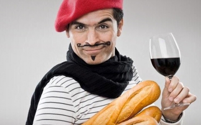 &Omicron; ά&nu;&delta;&rho;&alpha;&sigmaf; &pi;&omicron;&upsilon; &kappa;&omicron;&iota;&mu;ή&theta;&eta;&kappa;&epsilon; &Iota;&tau;&alpha;&lambda;ό&sigmaf; &kappa;&alpha;&iota; &xi;ύ&pi;&nu;&eta;&sigma;&epsilon; &laquo;&Gamma;ά&lambda;&lambda;&omicron;&sigmaf;&raquo;