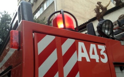 Έ&sigma;&beta;&eta;&sigma;&epsilon; &eta; &pi;&upsilon;&rho;&kappa;&alpha;&gamma;&iota;ά &sigma;&tau;&eta; &Gamma;&lambda;&upsilon;&phi;ά&delta;&alpha;